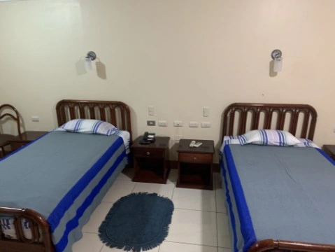 Habitación - Hotel Su Majestad